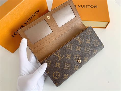 louis vuitton cheapest wallet.